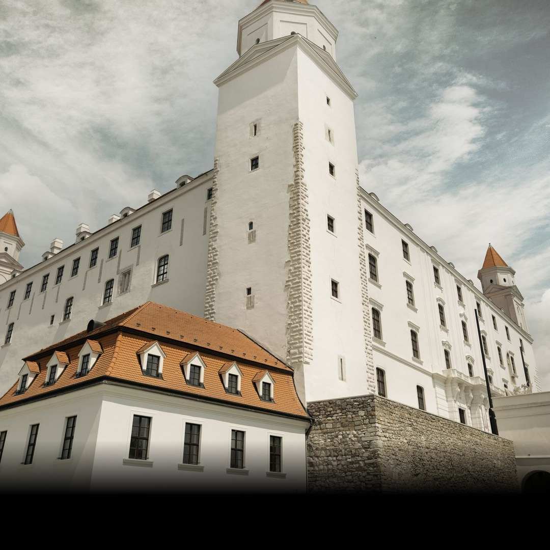 Братислава
